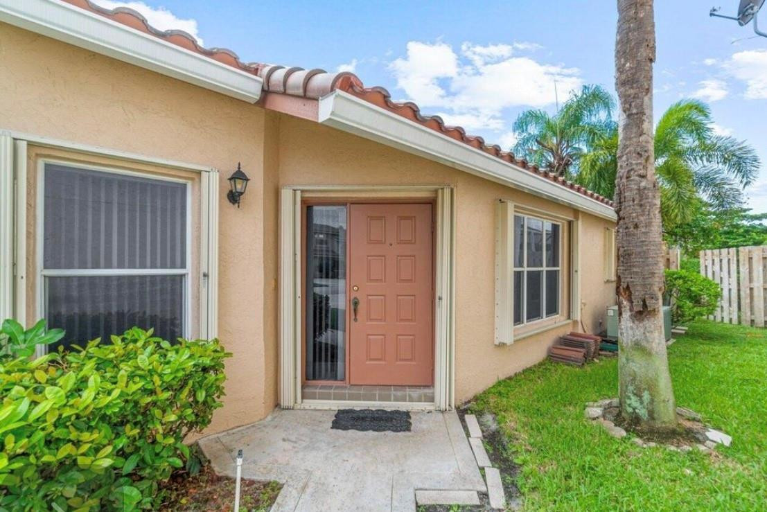23347 Treeline Drive Boca Raton, FL 33428 - Photo 4 of 33 Photo 4