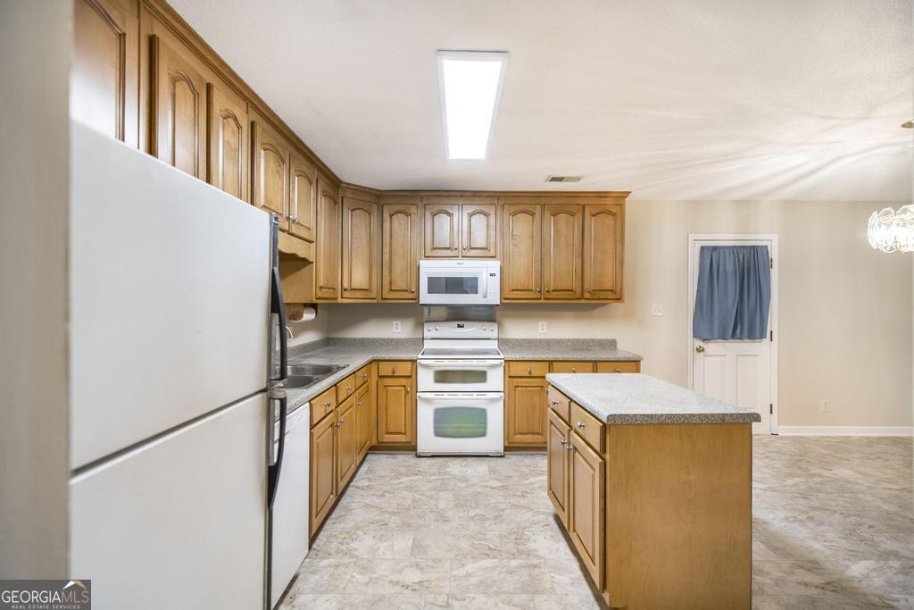 3378 South Walden Road Macon, GA 31216 - Photo 15 of 40