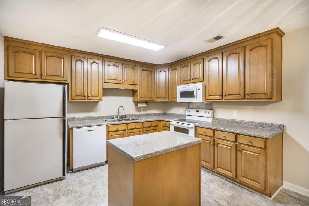 3378 South Walden Road Macon, GA 31216 - Photo 16 of 40