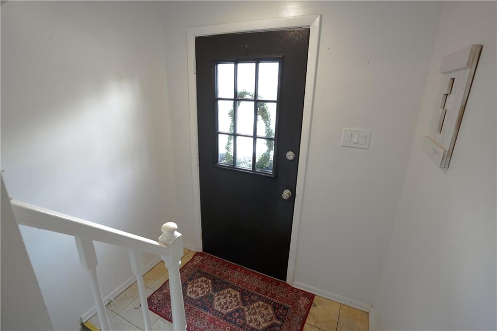 582 Broadhead Avenue Pittsburgh, PA 15205 - Photo 3 of 24 a view of entryway with window