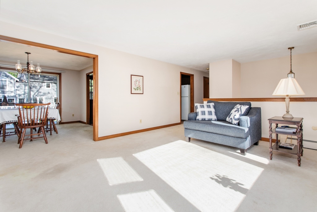9 Hemlock Road Reading, MA 01867 - Photo 7 of 42 Gallery Image 7