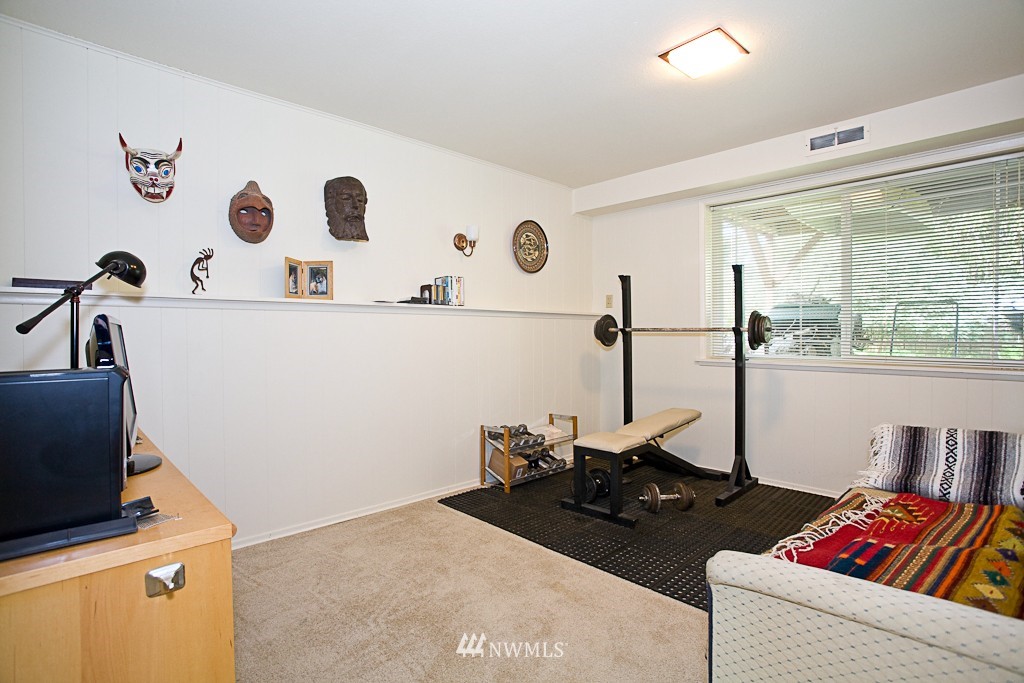8523 214th Place Southwest Edmonds, WA 98026 - Photo 12 of 25 Gallery Image 12