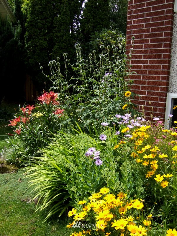 8523 214th Place Southwest Edmonds, WA 98026 - Photo 17 of 25 Gallery Image 17