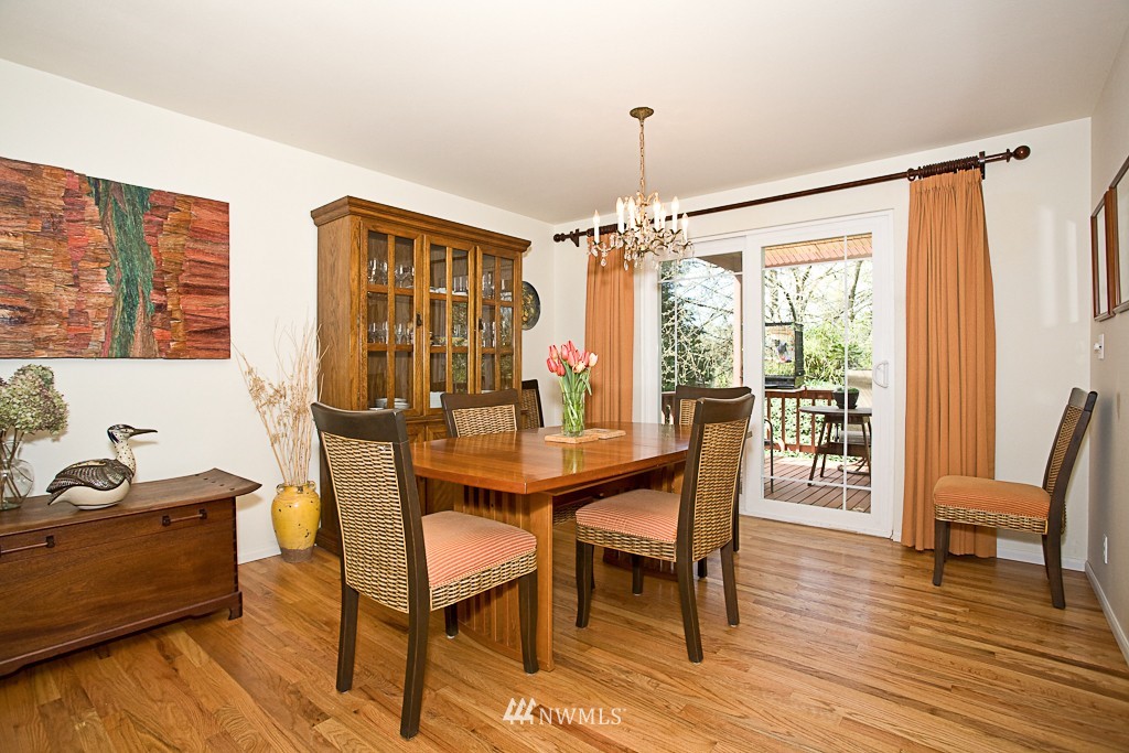 8523 214th Place Southwest Edmonds, WA 98026 - Photo 3 of 25 Gallery Image 3