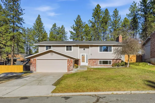 $455,000 | 5618 West Pacific Park Drive, Spokane, WA 99208