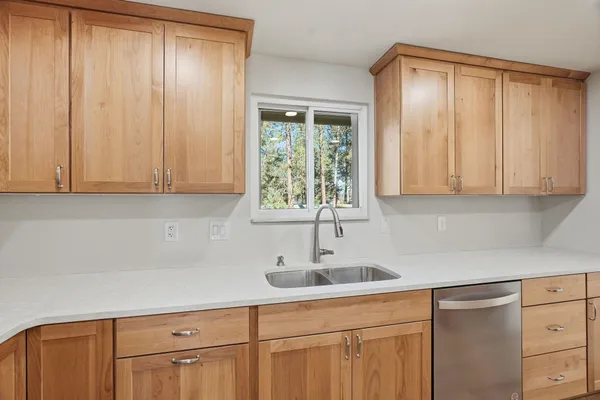 $455,000 | 5618 West Pacific Park Drive, Spokane, WA 99208