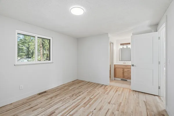 $455,000 | 5618 West Pacific Park Drive, Spokane, WA 99208