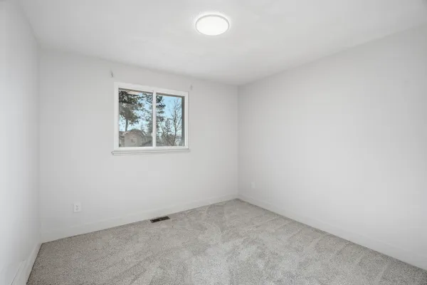 $455,000 | 5618 West Pacific Park Drive, Spokane, WA 99208