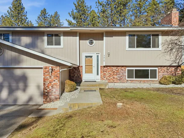 $455,000 | 5618 West Pacific Park Drive, Spokane, WA 99208