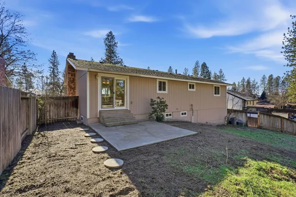 $455,000 | 5618 West Pacific Park Drive, Spokane, WA 99208