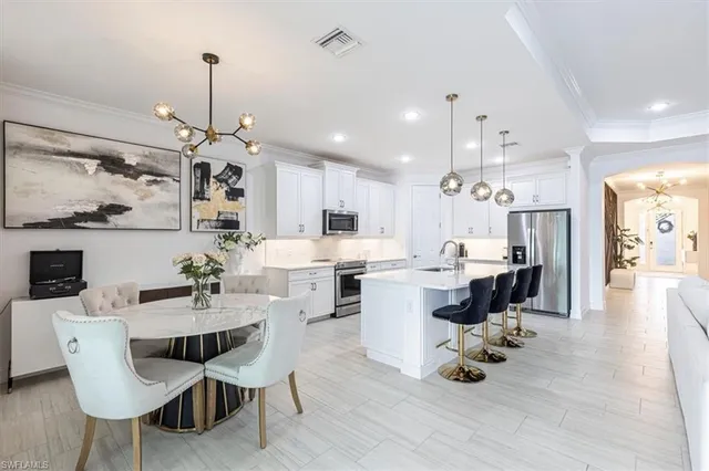 $1,150,000 | 18750 Lake Hammock Drive, Naples, FL 34114