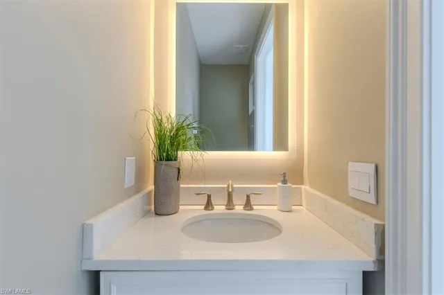 $1,150,000 | 18750 Lake Hammock Drive, Naples, FL 34114