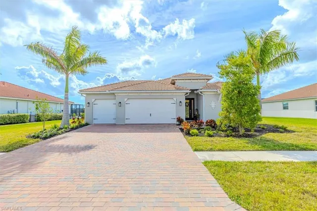 $1,150,000 | 18750 Lake Hammock Drive, Naples, FL 34114