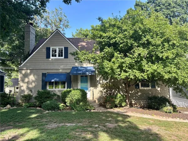 $575,000 | 5315 Norwood Road, Fairway, KS 66205