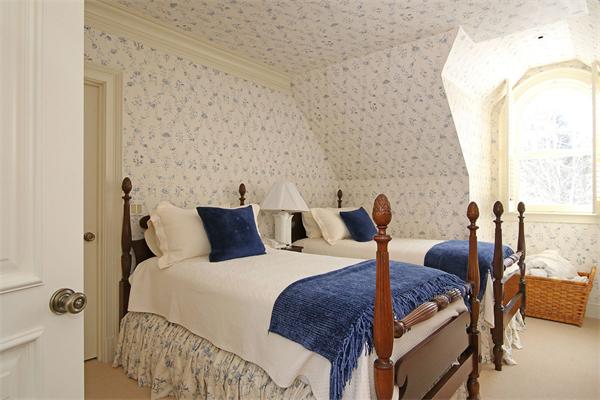 85 Chestnut Street Weston, MA 02493 - Photo 20 of 30