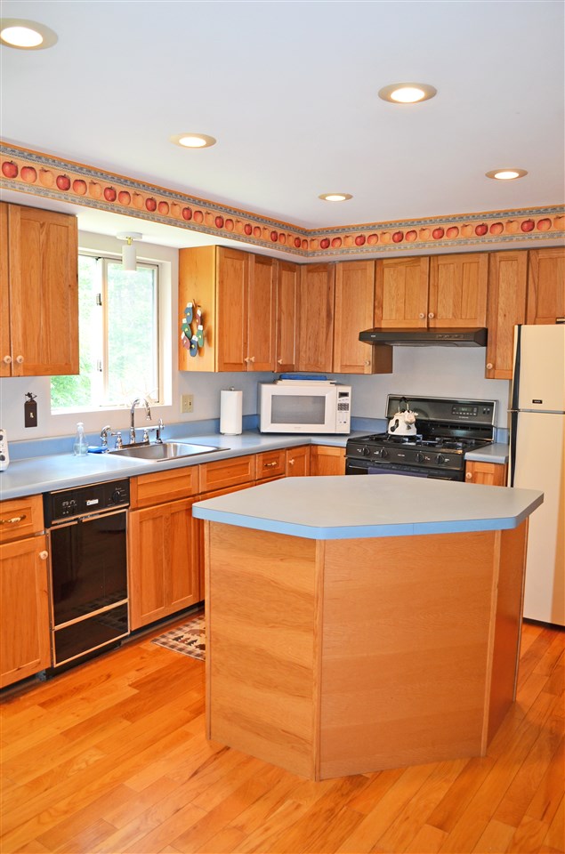 491 Alpine Drive Mount Holly, VT 05758 - Photo 14 of 40