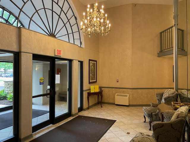 511 Aurora Avenue, Unit 620 Naperville, IL 60540 - Photo 4 of 30