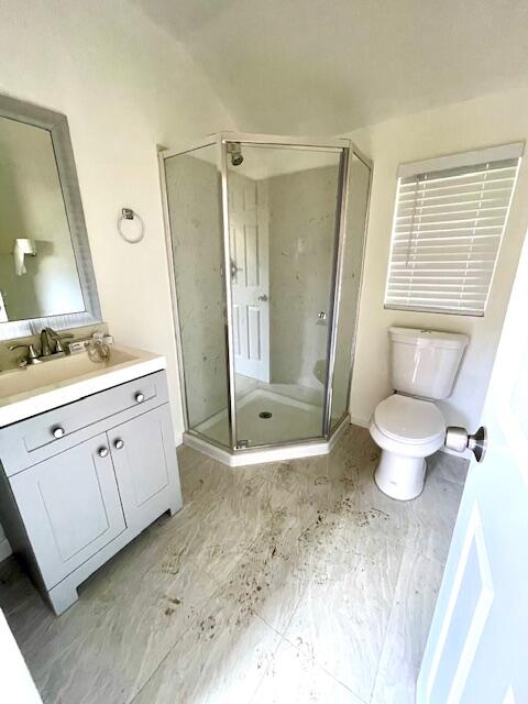 20 Burr Valley Road Bridgeville, CA 95526 - Photo 9 of 15