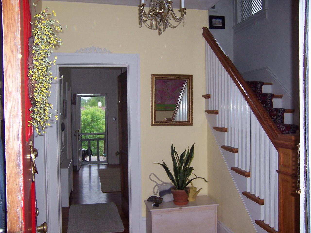 2464 Tillett Road Southwest Roanoke, VA 24015 - Photo 4 of 13 Foyer