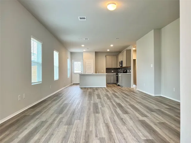 $1,795 | 13 Bent Trl Lane, Georgetown, TX 78628