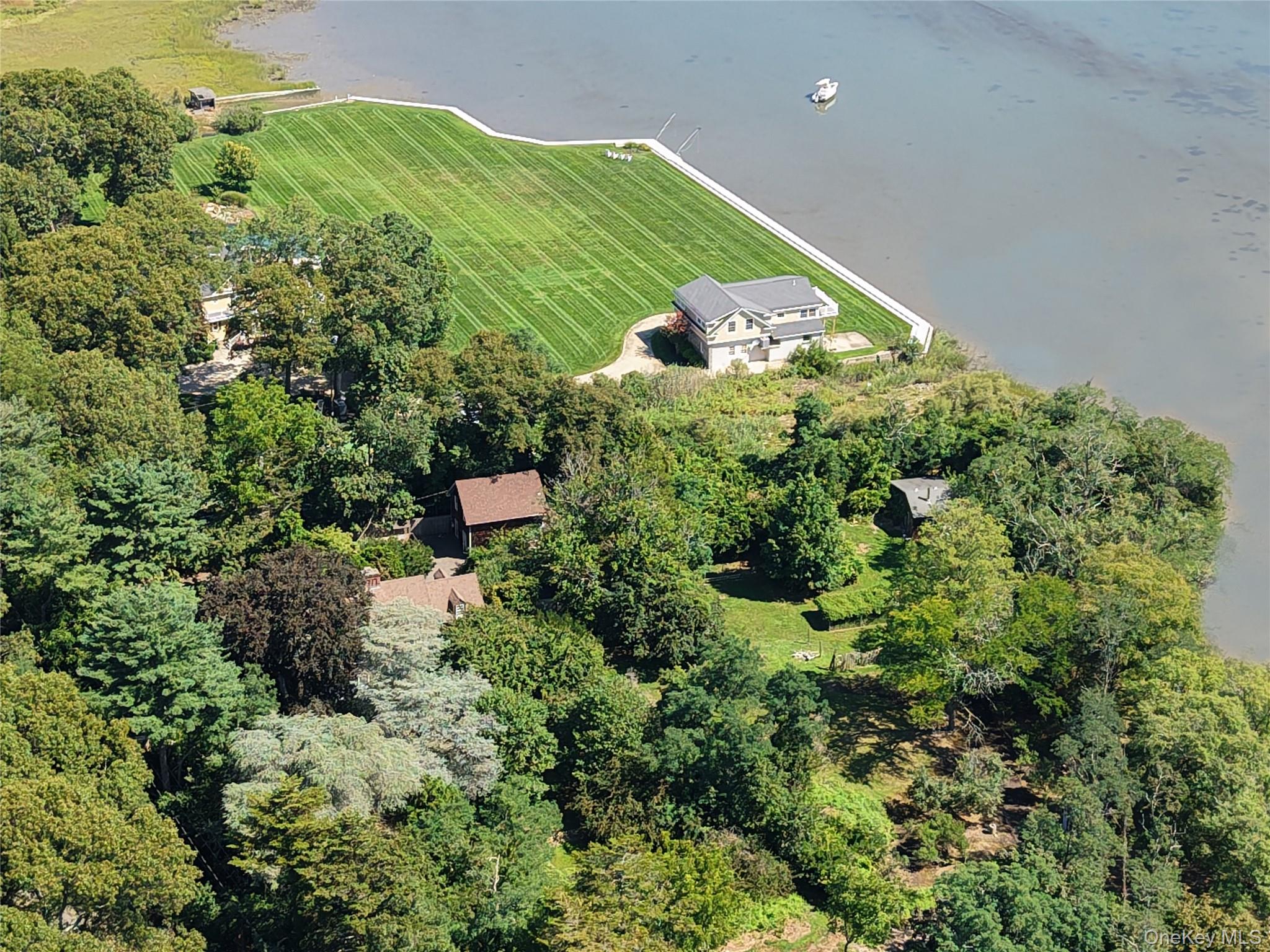 75 Old Field Road East Setauket, NY 11733 - Photo 10 of 12 Gallery Image 10