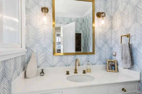 $6,680,000 | 7 Britton Avenue, Belvedere, CA 94920