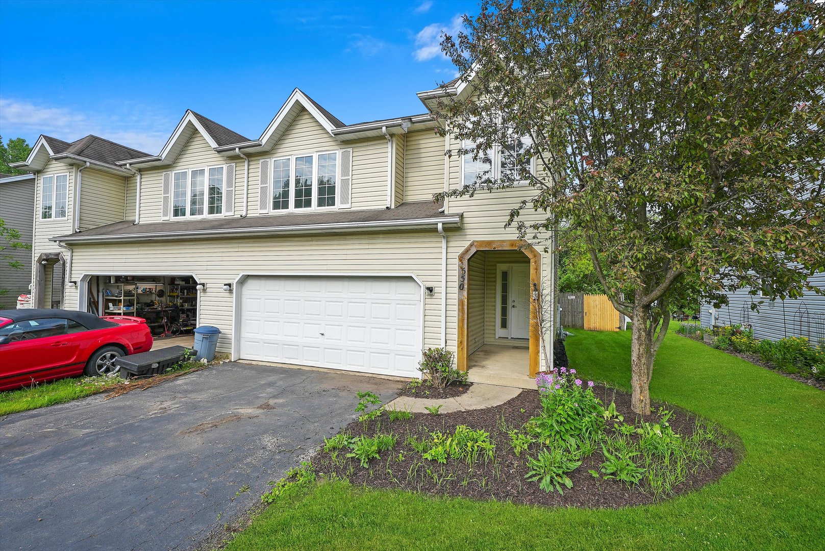 550 Birch Road Woodstock, IL 60098 - Photo 1 of 47 Gallery Image 1