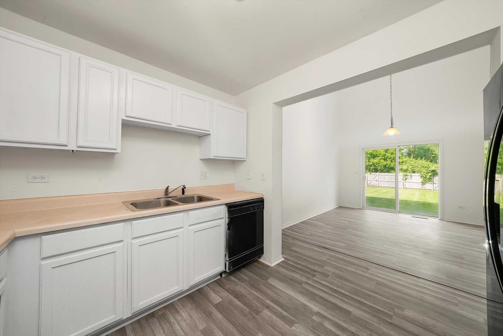 550 Birch Road Woodstock, IL 60098 - Photo 5 of 47 Gallery Image 5