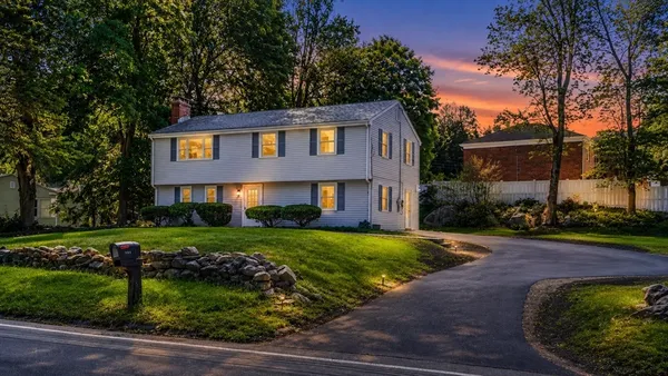 $774,900 | 181 East Main Street, Westborough, MA 01581