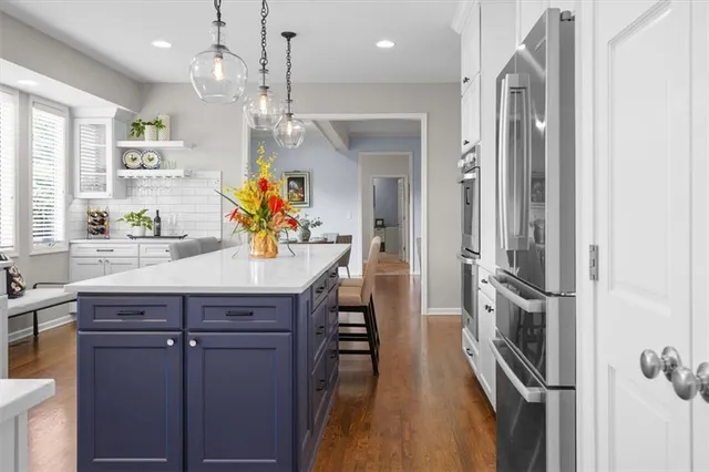 $799,900 | 3850 West 183rd Street, Stilwell, KS 66085