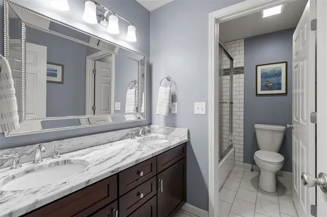 $799,900 | 3850 West 183rd Street, Stilwell, KS 66085