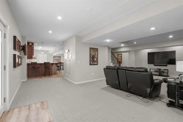 $799,900 | 3850 West 183rd Street, Stilwell, KS 66085