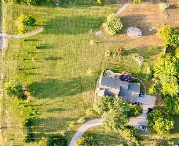 $799,900 | 3850 West 183rd Street, Stilwell, KS 66085