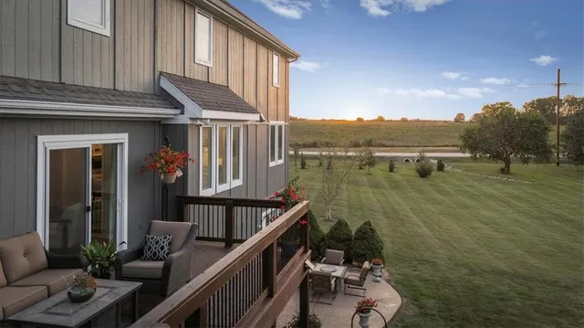 $799,900 | 3850 West 183rd Street, Stilwell, KS 66085