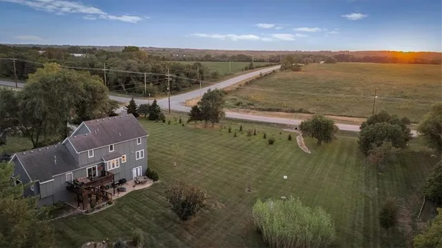 $799,900 | 3850 West 183rd Street, Stilwell, KS 66085