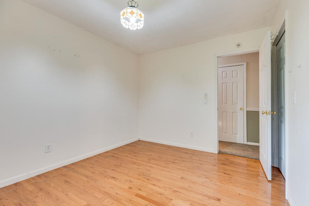 8775 Sandlick Road Bee, VA 24217 - Photo 18 of 48 Gallery Image 18