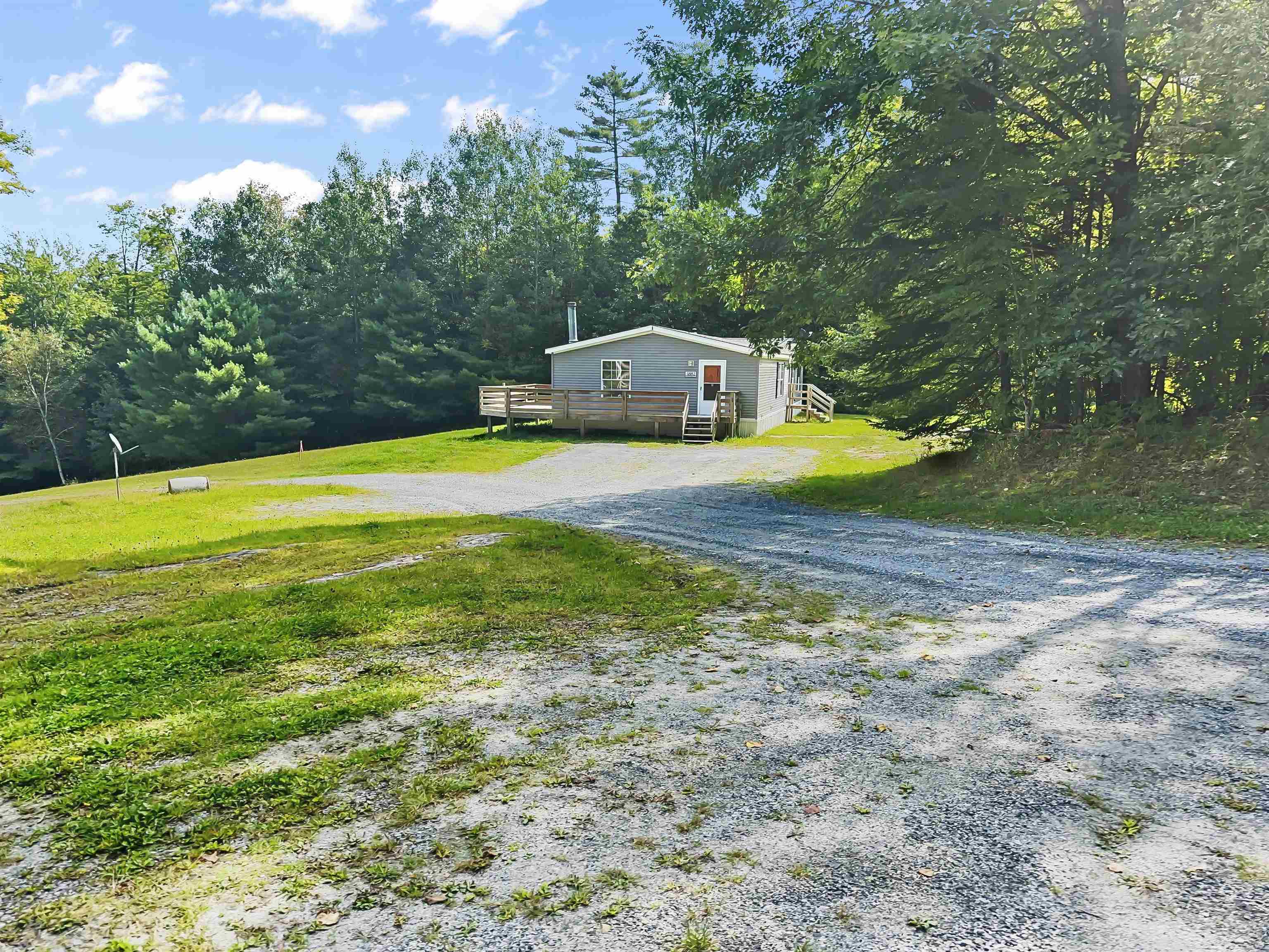 4882 S Road Bradford, VT 05033 - Photo 2 of 46