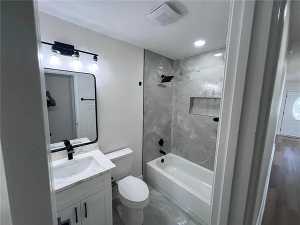 $2,200 | 740 Oakwood Drive, Gretna, LA 70056