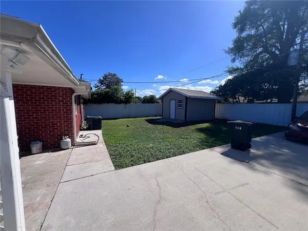 $2,200 | 740 Oakwood Drive, Gretna, LA 70056