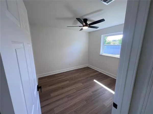 $2,200 | 740 Oakwood Drive, Gretna, LA 70056