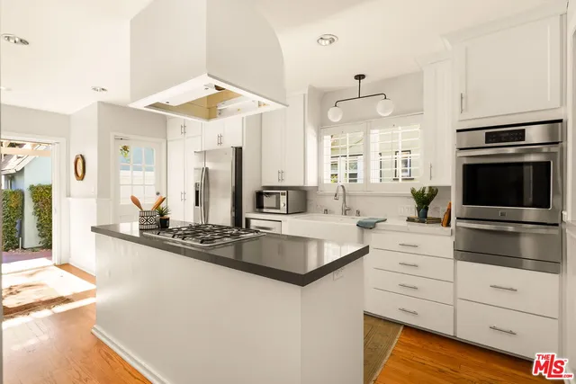 $1,399,000 | 267 South Roosevelt Avenue, Pasadena, CA 91107