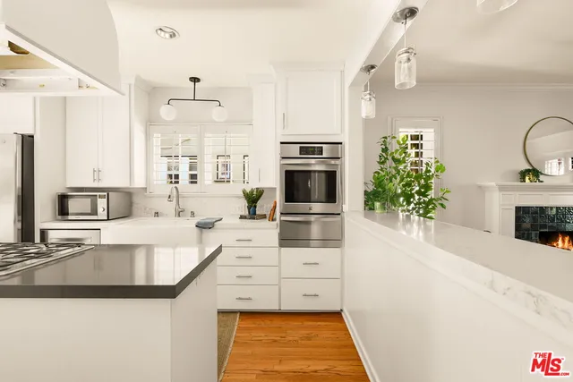 $1,399,000 | 267 South Roosevelt Avenue, Pasadena, CA 91107