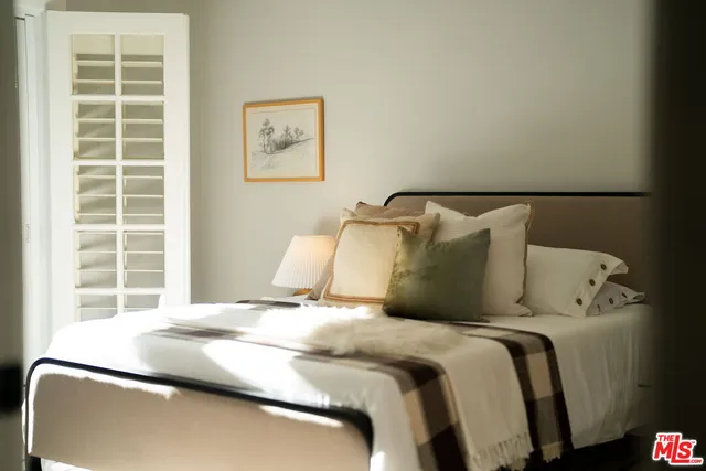 $1,399,000 | 267 South Roosevelt Avenue, Pasadena, CA 91107