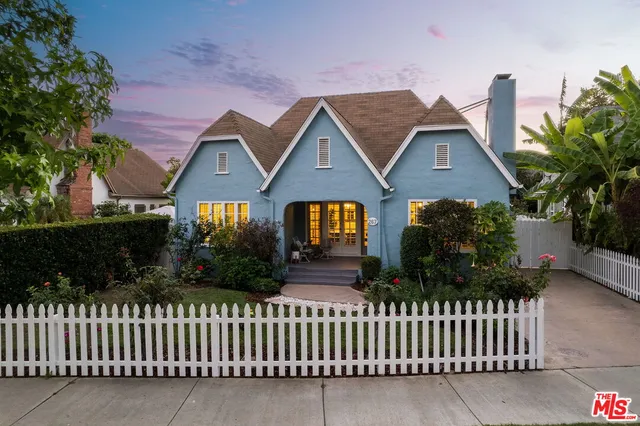 $1,399,000 | 267 South Roosevelt Avenue, Pasadena, CA 91107