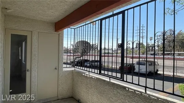 $1,350 | 1701 East Katie Avenue, Unit 91, Las Vegas, NV 89119