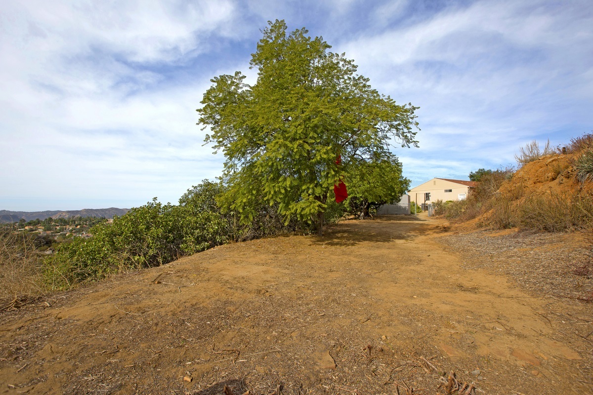 866 Coyote Road Alpine, CA 91901 - Photo 20 of 21 Gallery Image 20