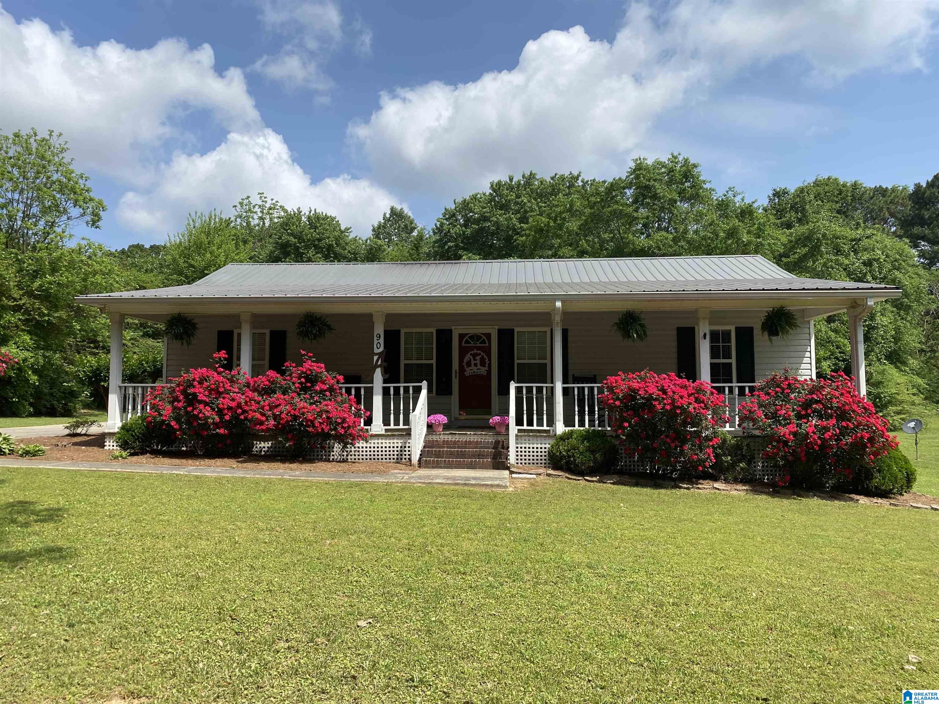 90 Central Henderson Road Boaz, AL 35957 - Photo 1 of 23