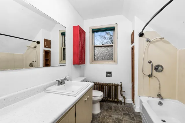 $195,000 | 1107 North 7th Avenue East, Duluth, MN 55805