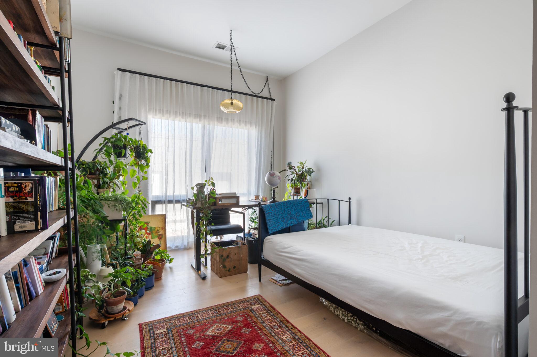 701 Swann Avenue, Unit 611 Alexandria, VA 22301 - Photo 25 of 51