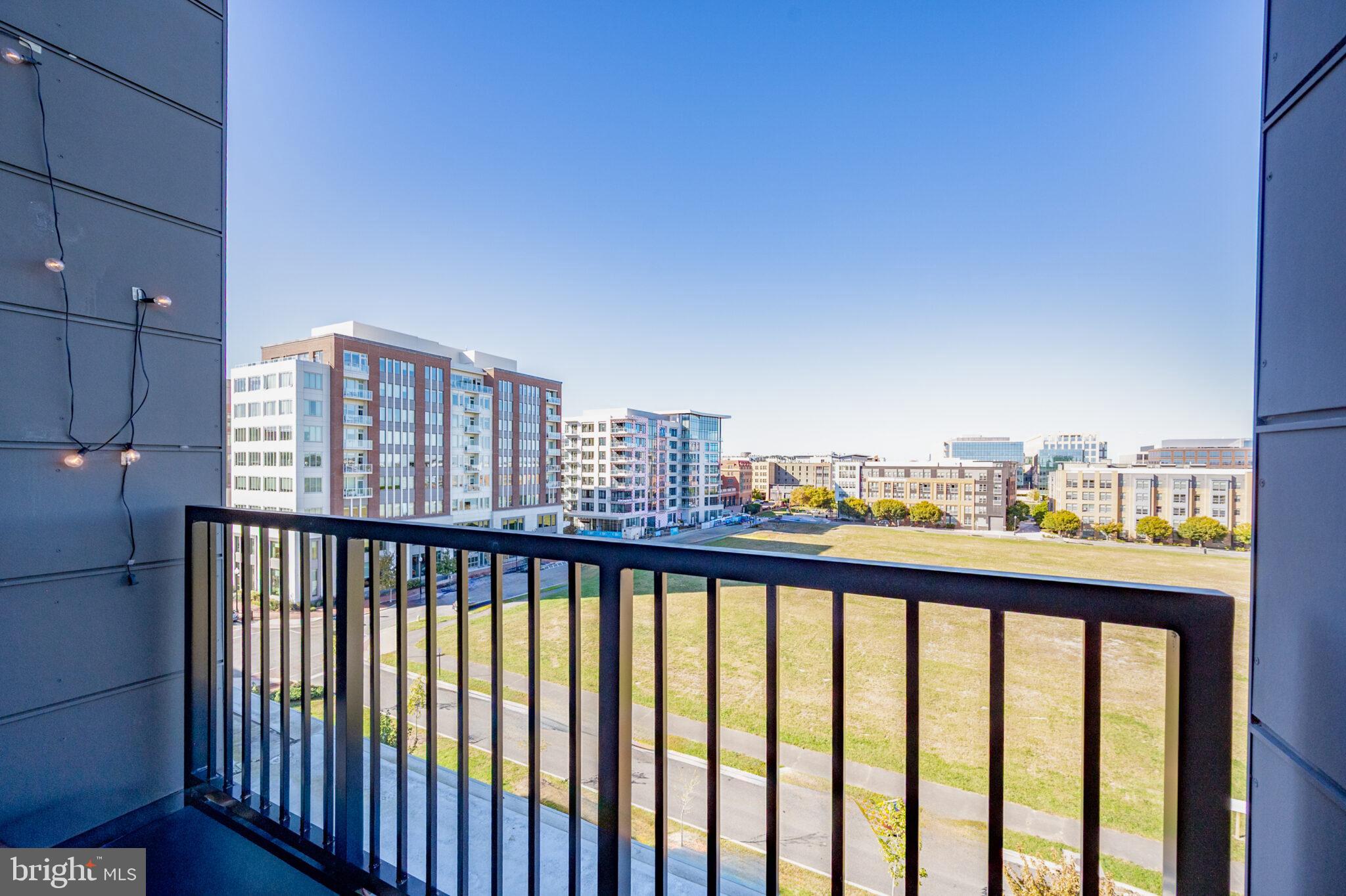 701 Swann Avenue, Unit 611 Alexandria, VA 22301 - Photo 27 of 51